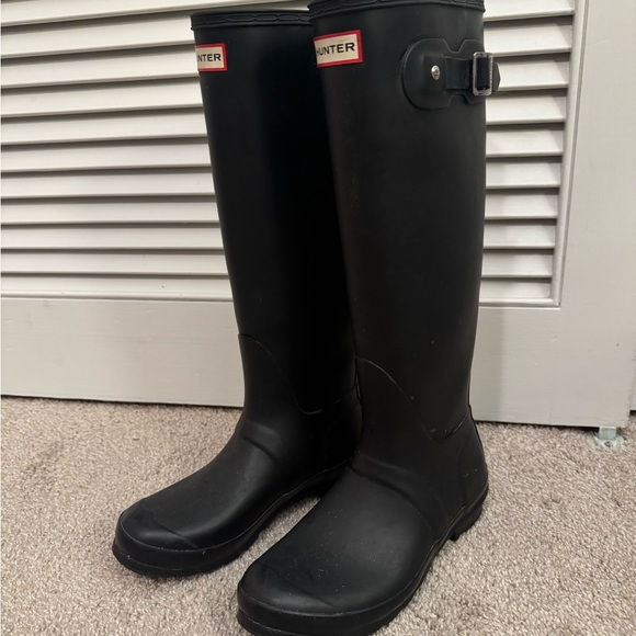 Hunter Black Footwear - Picture 1 of 5